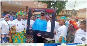 Lutte contre les Violences sexuelles et sexistes au Bénin : la Fondation GNSD et La Ligue béninoise des droits des femmes sensibilisent les femmes de Porto-Novo