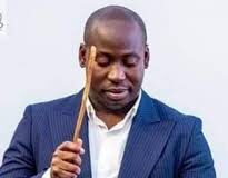 Bénin : le film de l’arrestation de Oswald Homeky à 2h du matin
