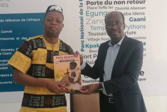 Littérature : la BD Tata Adjatchè présentée au Ministre de la Culture