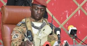Burkina Faso : le Premier ministre démis de ses fonctions, son gouvernement dissout