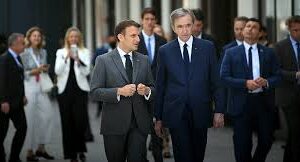 Rénovation du Musée du Louvre de Paris : la Joconde, la cible indirecte de Bernard Arnault