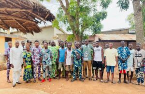 Célébration de la fête du Travail : Roland DJOSSOU communie avec les artisans de Gouako