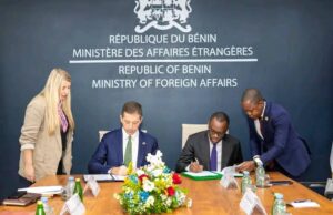Diplomatie : le Bénin signe un accord d’exemption mutuelle de visa avec la Serbie