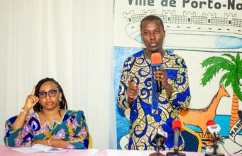 Porto-Novo : Wilfried Léandre Houngbédji rencontre les citoyens de la ville capitale