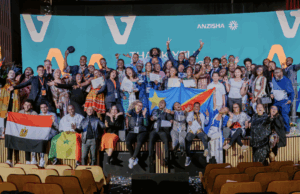 Le jeune entrepreneur sud-africain honoré lors du lancement du programme Anzisha 2026