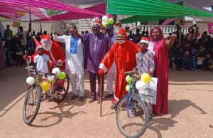 Dassa-Zoumè : l’ONG Jeunesse et Enfance Citoyennes illumine la Noël des enfants à Paouignan