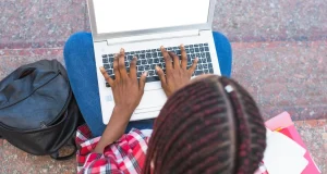 Allocations universitaires au Bénin : fini les rangs ! le guide complet pour postuler 100 % en ligne