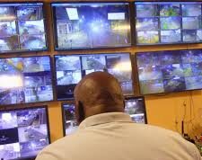 Surveillance numérique : le Gouvernement déploie la vidéoprotection dans cinq villes clés et aux frontières