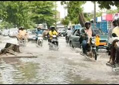 Pluies torrentielles à Cotonou : le Maire Luc Gnacadja mobilise ses équipes face aux inondations