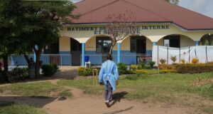 Ebola en RDC : signes d’espoir à Bunia après la guérison de quatre infirmiers
