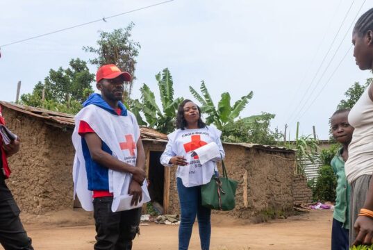 Ebola en RDC : le traçage des patients progresse, mais l’épidémie garde une longueur d’avance