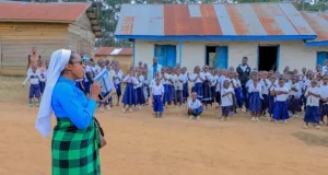 À Kayna, écoles et communautés renforcent la vigilance face au virus Bundibugyo